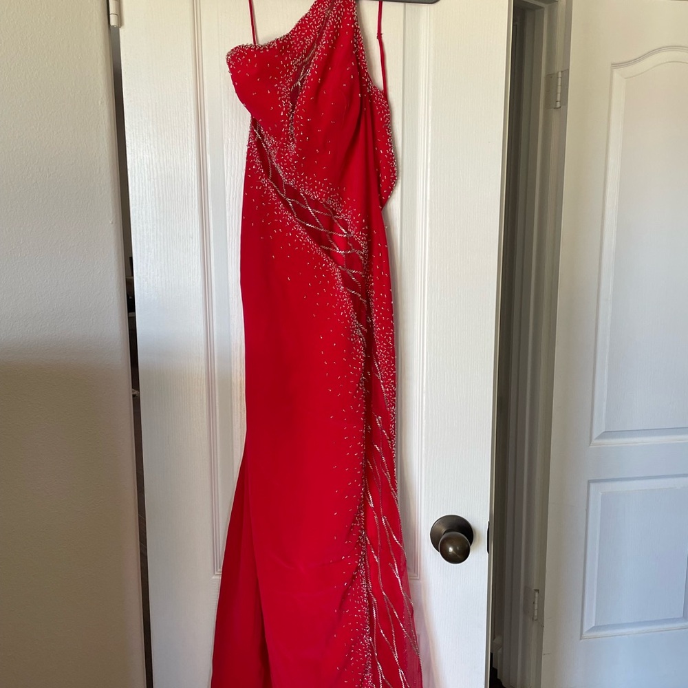 Elegant Red Evening Gown